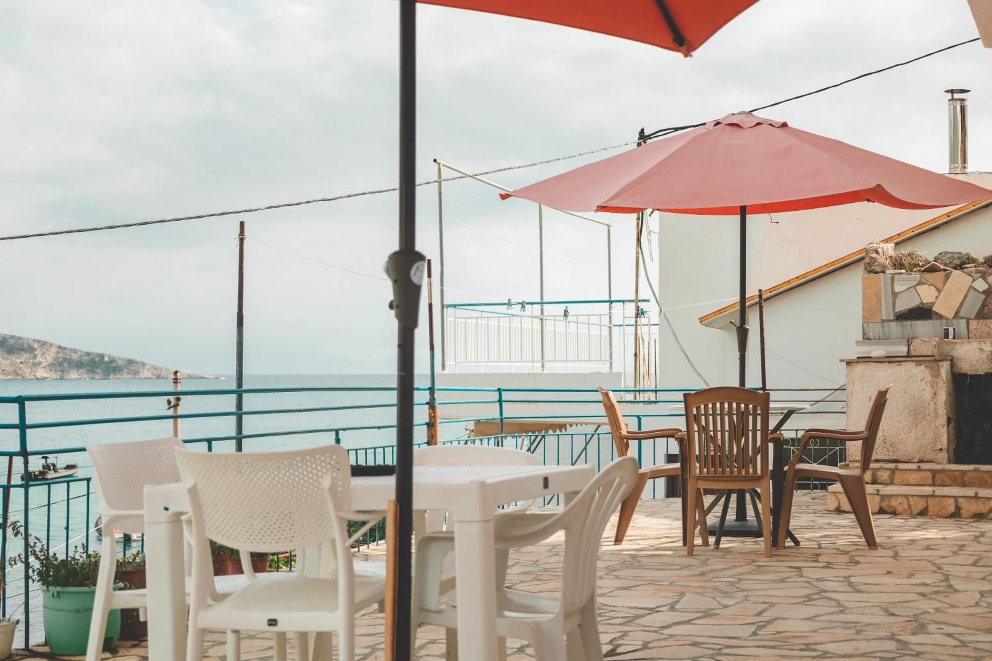 Beachfront Apartment Himare Exterior photo