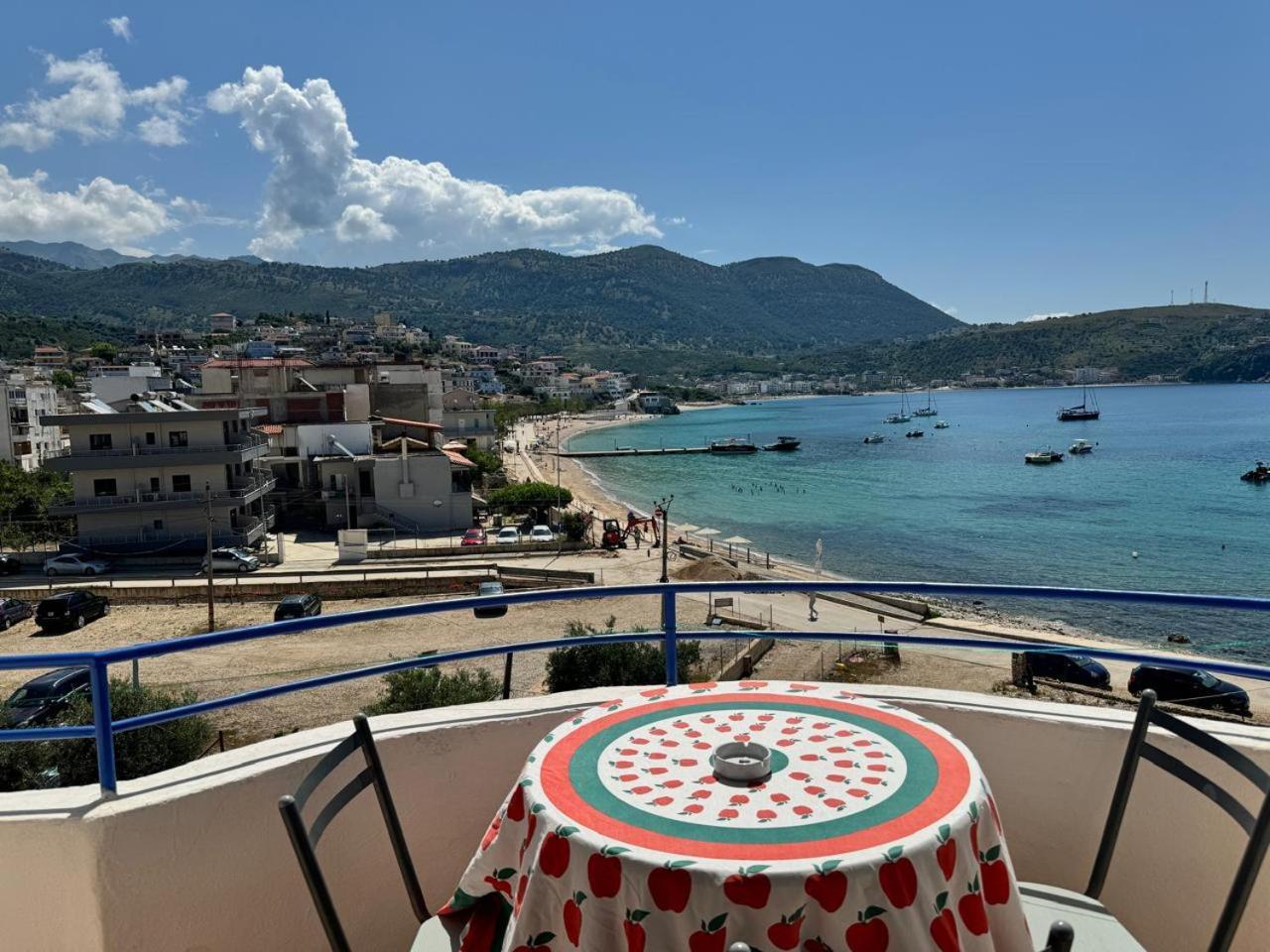 Beachfront Apartment Himare Exterior photo