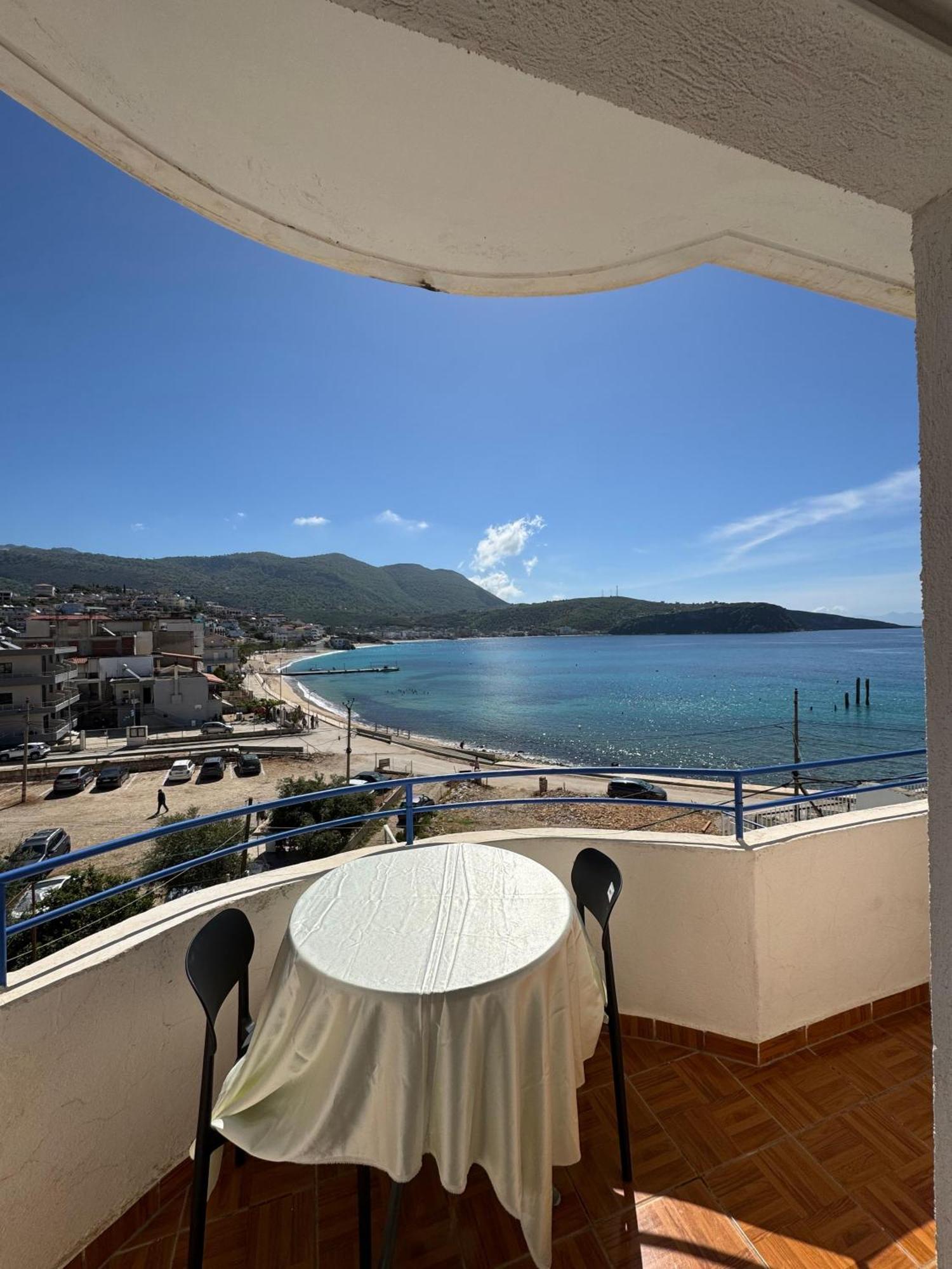 Beachfront Apartment Himare Exterior photo